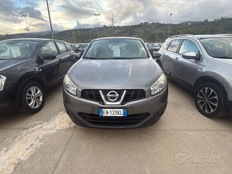 Nissan Qashqai 2012 photo 5