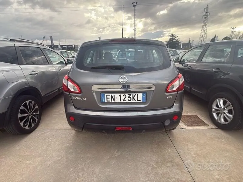 Nissan Qashqai 2012 photo 4