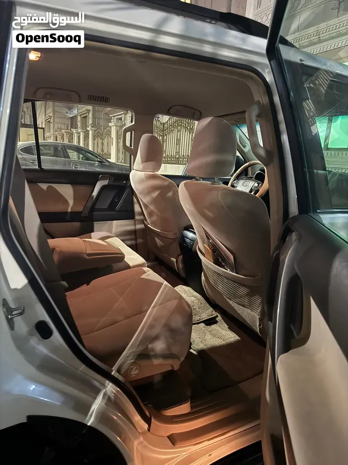 Toyota Prado 2010 photo 4