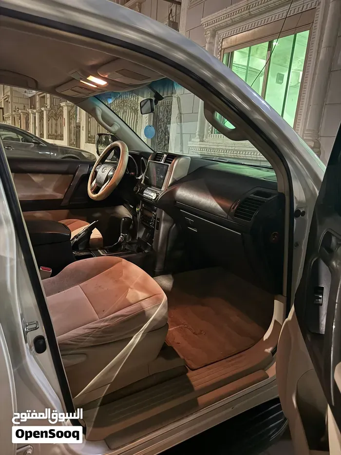Toyota Prado 2010 photo 3