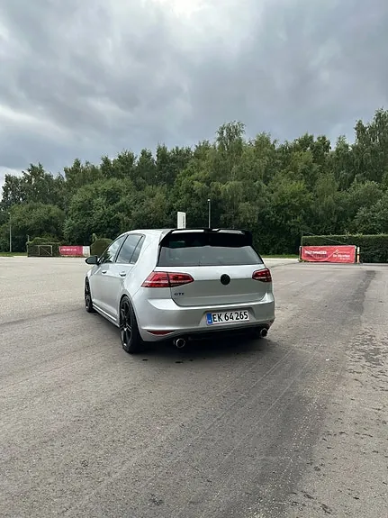Volkswagen Golf Vii 2016 photo 3