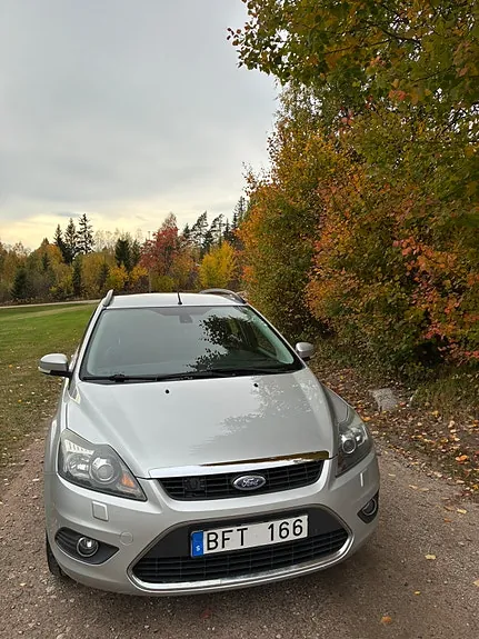 Ford Focus 2009 photo 3