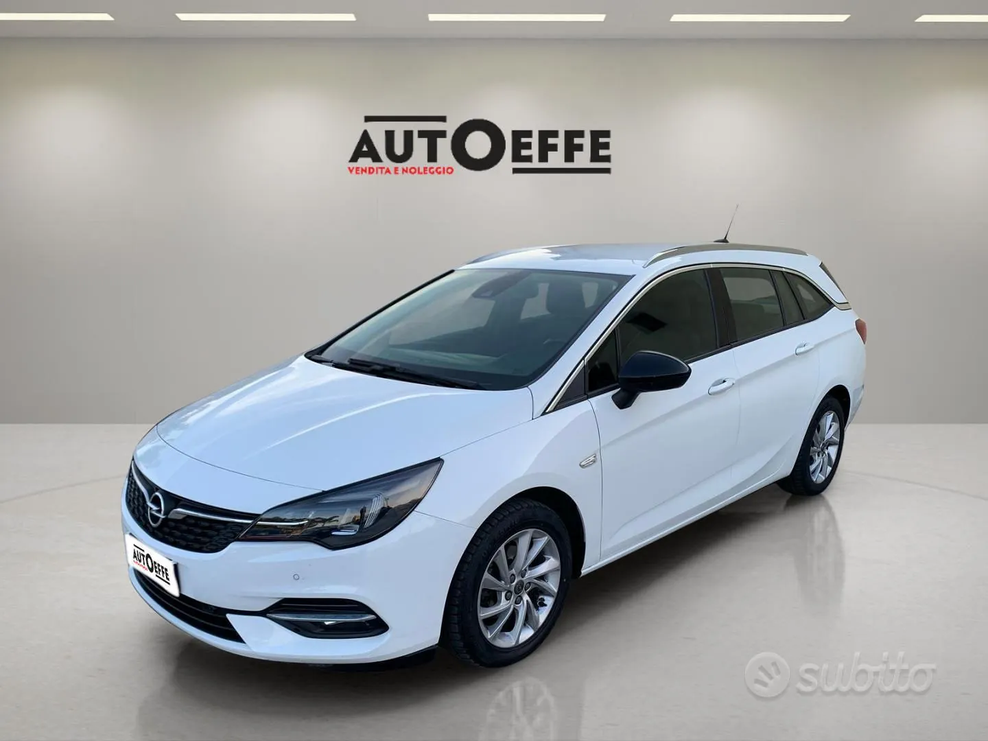 Opel Astra 2022 photo 3