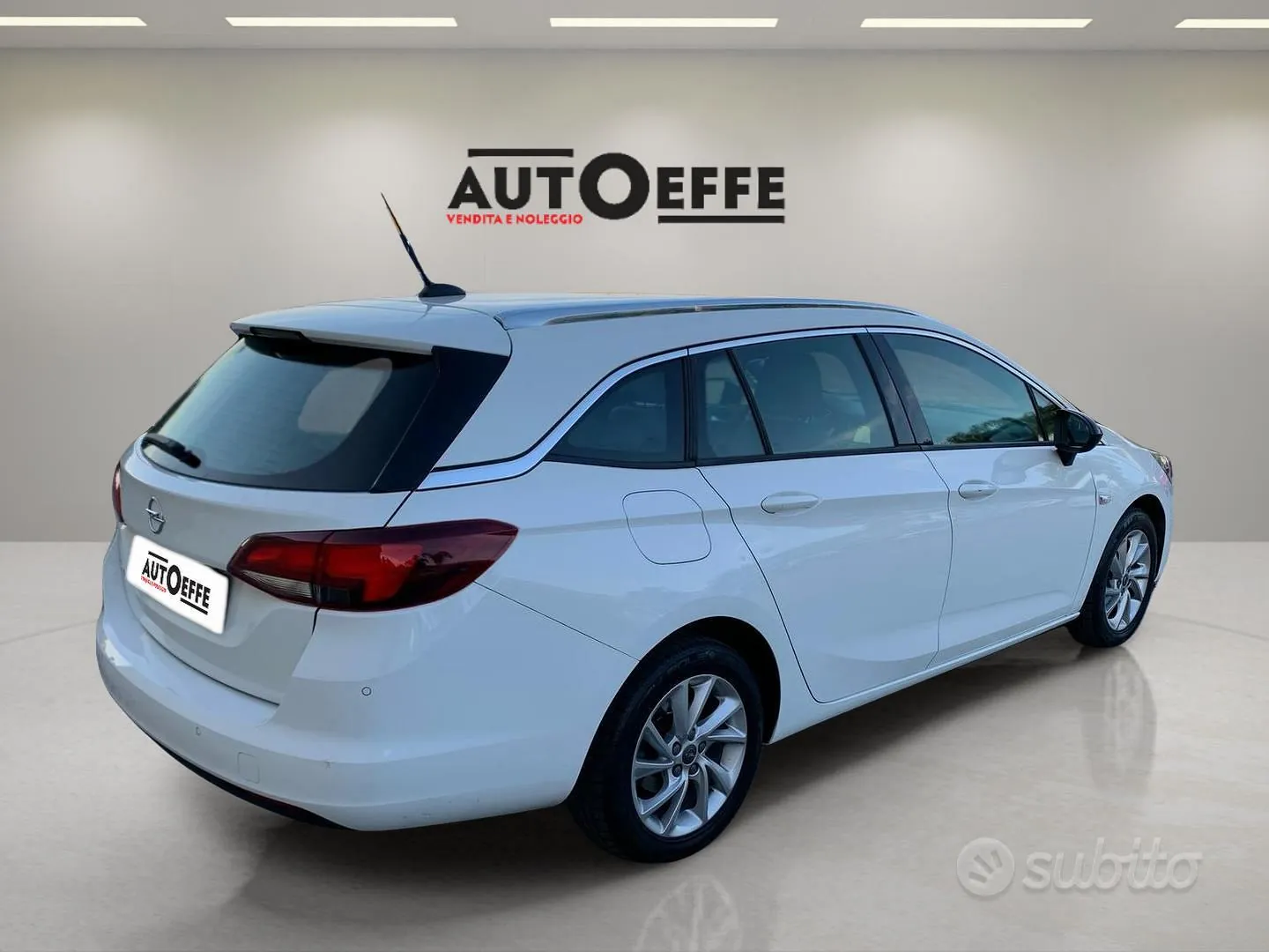 Opel Astra 2022 photo 4