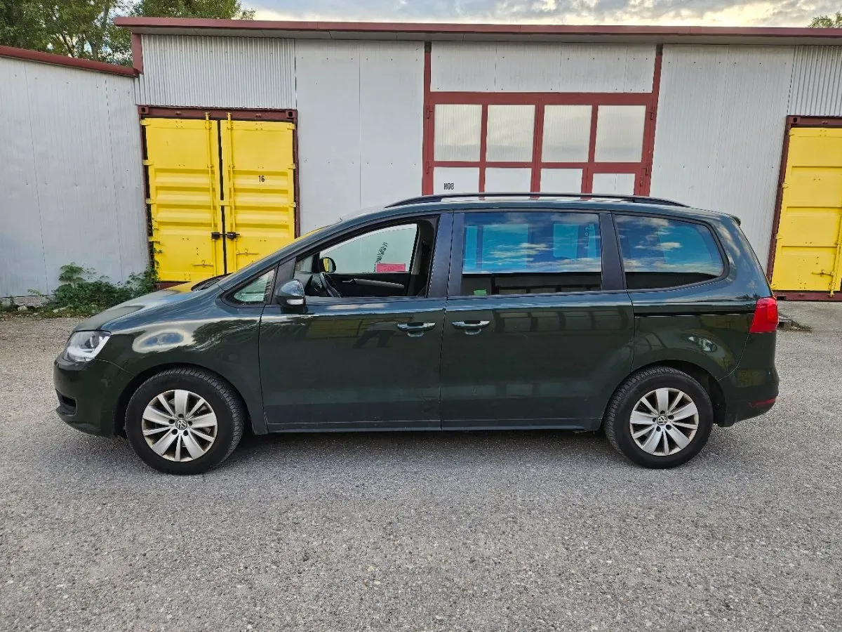 Volkswagen Sharan 2012 photo 3