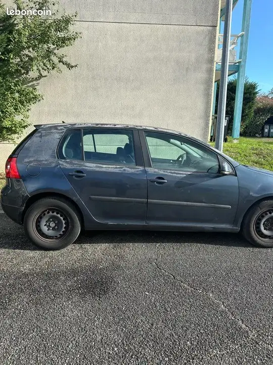 Volkswagen Golf 2005 photo 2