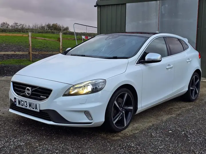 Volvo V40 2013 photo 3