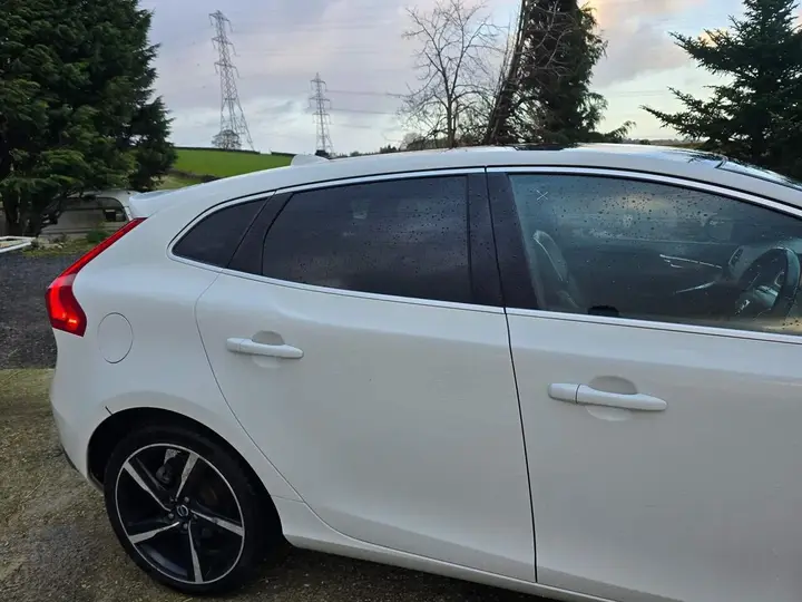 Volvo V40 2013 photo 5
