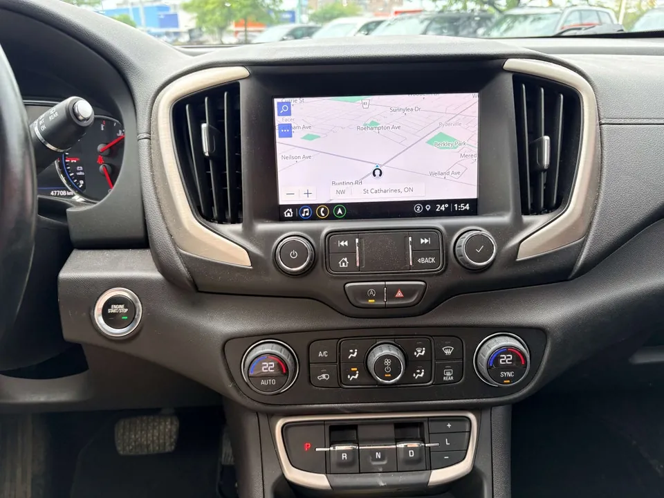 GMC Terrain 2024 photo 2