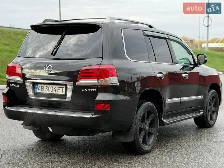 Lexus Lx 2012 photo 4
