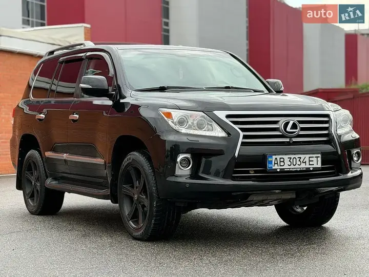 Lexus Lx 2012 photo 3
