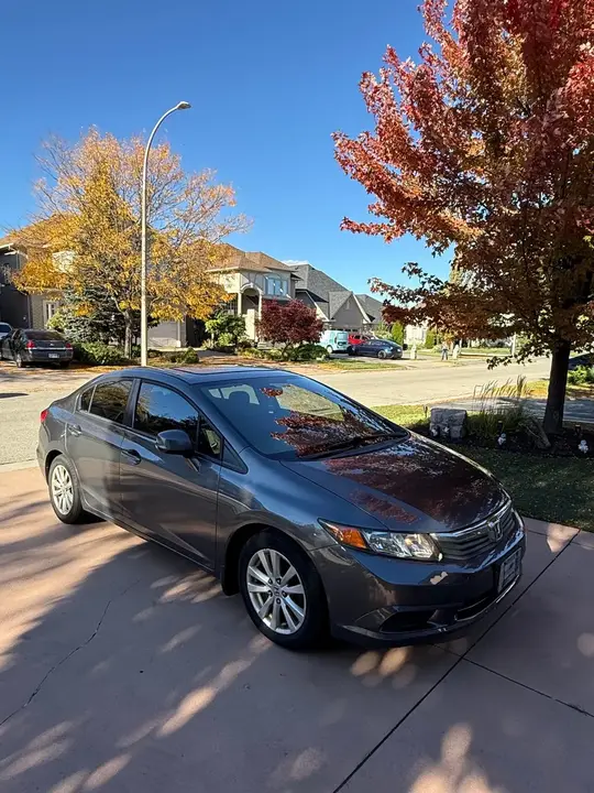 Honda Civic 2012 photo 2