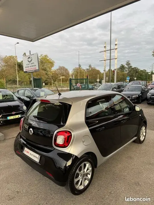 Smart Forfour 2015 photo 4
