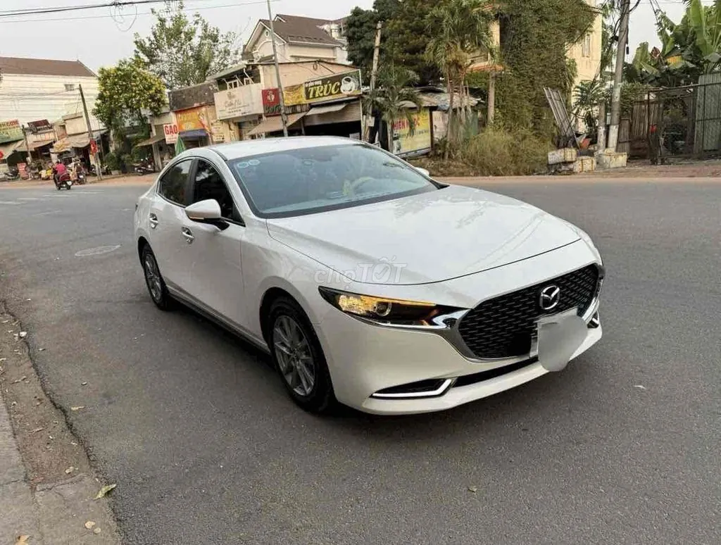 Mazda 3 2023 photo 2