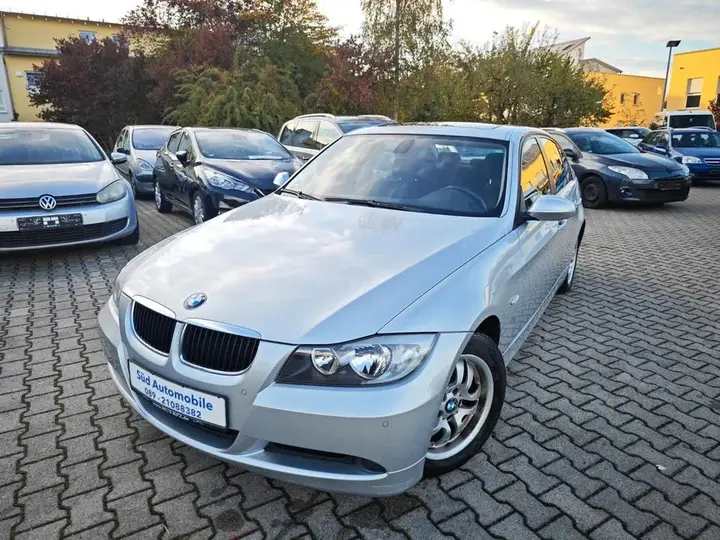 BMW 318I