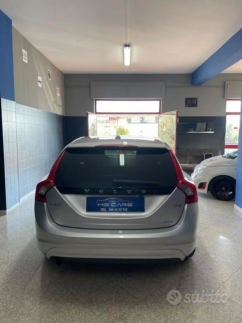 Volvo V60 2015 photo 5