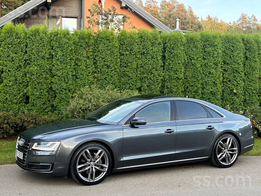 Audi A8 2016 photo 3