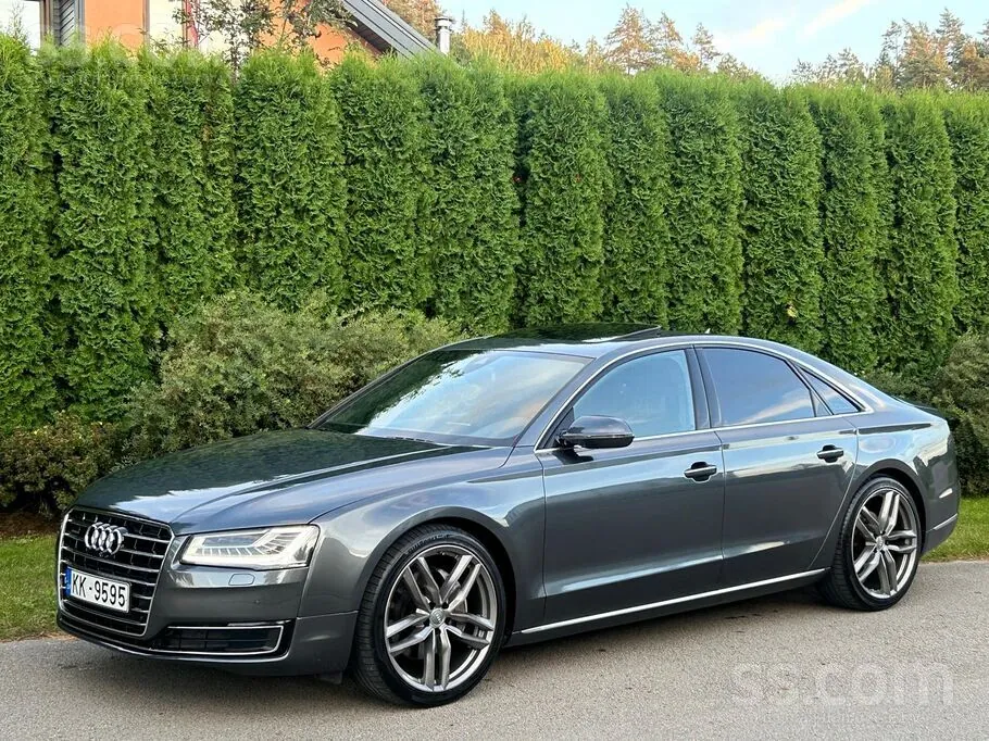 Audi A8 2016 photo 2