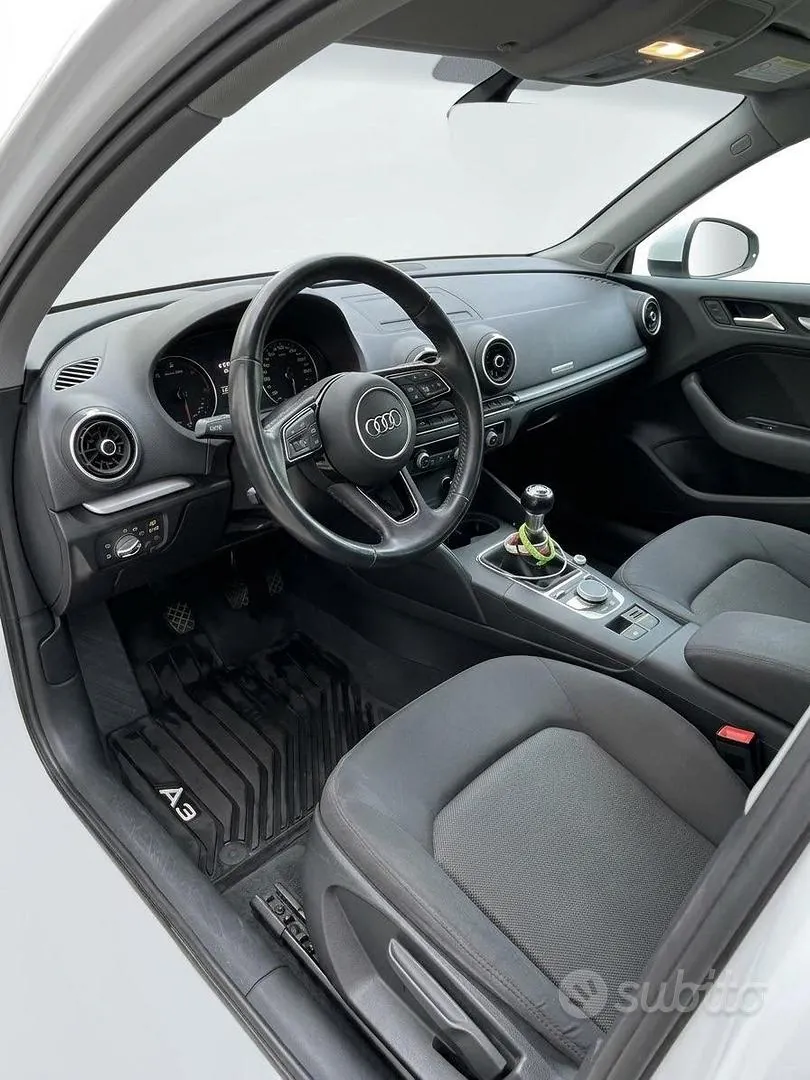Audi A3 2018 photo 2