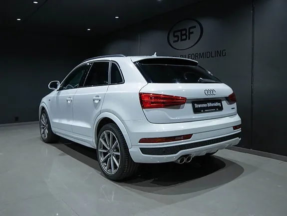Audi Q3 2016 photo 4