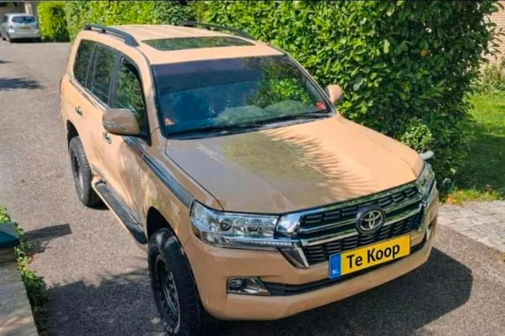 Toyota Land Cruiser 2009 photo 2