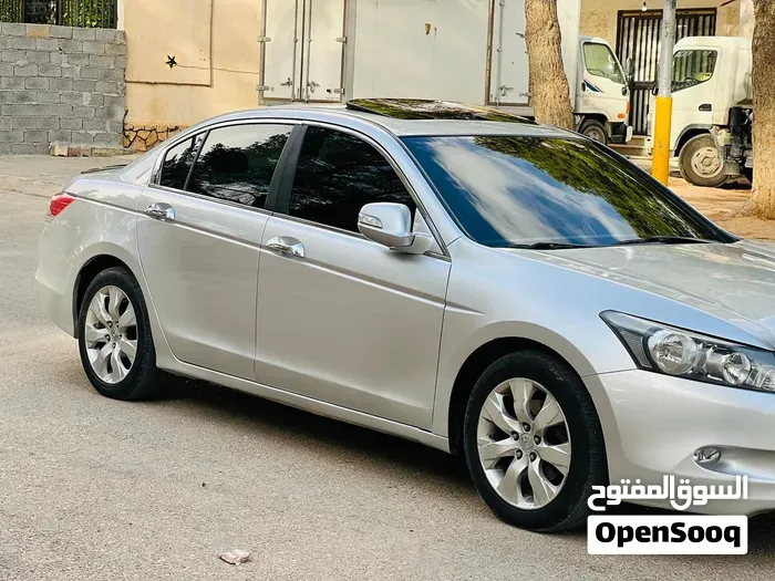 Honda Accord 2010 photo 4