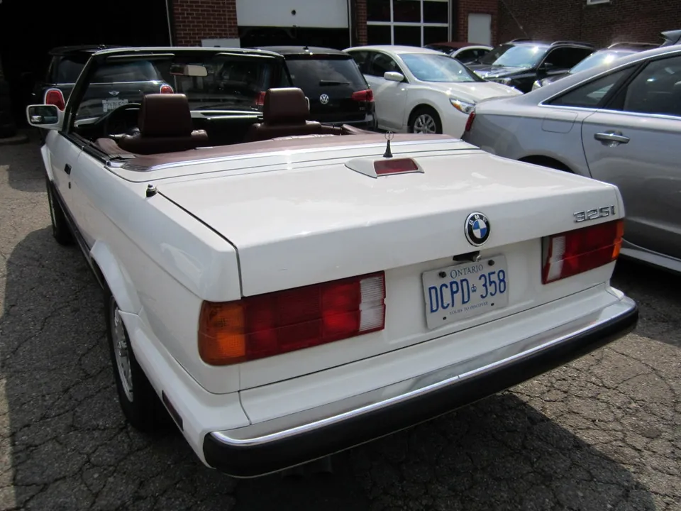 BMW 3 Series 1988 photo 5