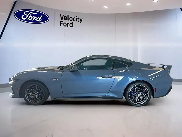 Ford Mustang 2026 photo 5