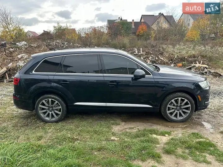 Audi Q7 2017 photo 5