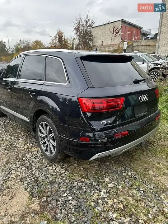 Audi Q7 2017 photo 3