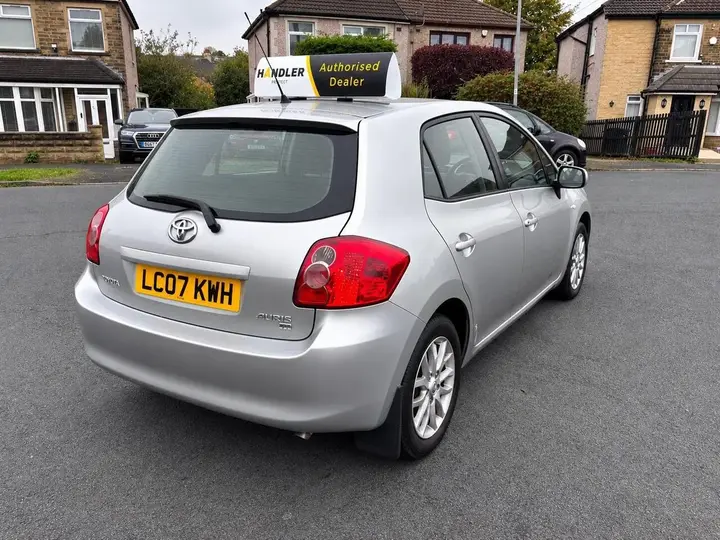 Toyota Auris 2007 photo 5