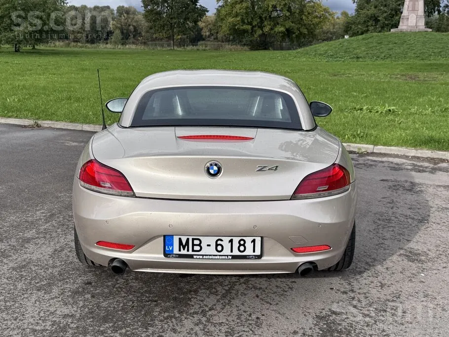 BMW Z4 2011 photo 5