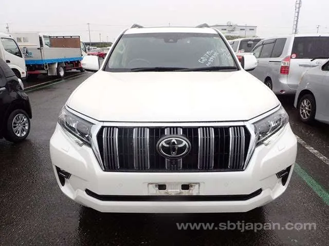 Toyota Land Cruiser Prado 2023 photo 5