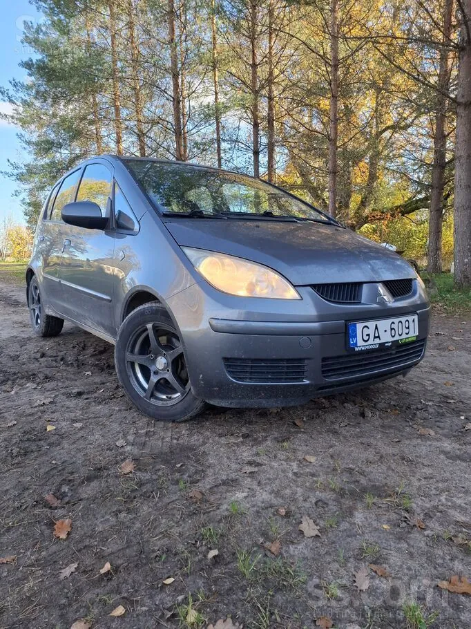 Mitsubishi Colt 2006 photo 4