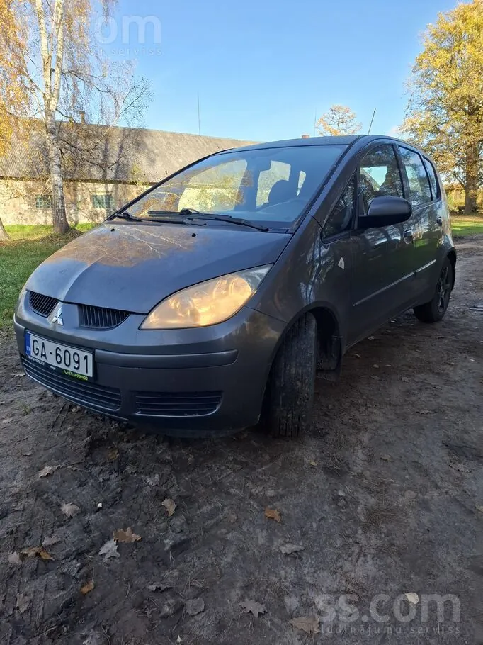 Mitsubishi Colt 2006 photo 3
