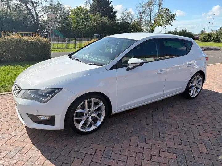 Seat Leon 2014 photo 2