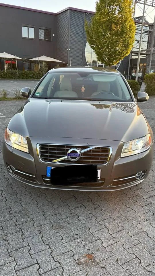 Volvo S80