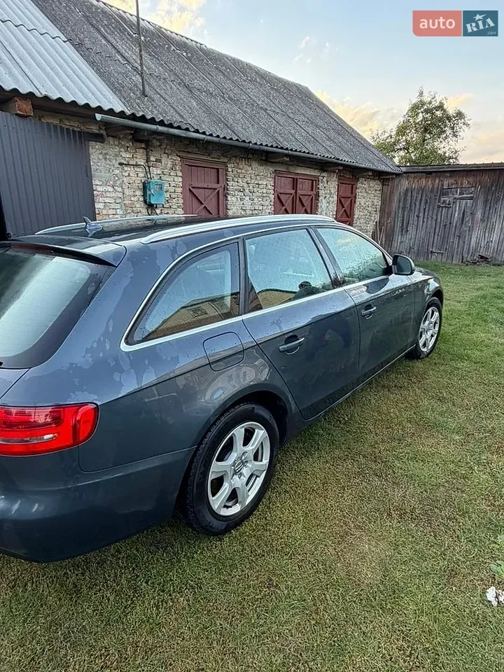Audi A4 2009 photo 3
