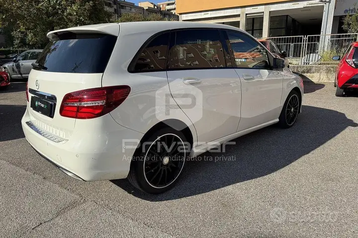 Mercedes-Benz A 180 2016 photo 5