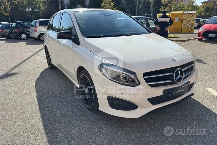 Mercedes-Benz A 180 2016 photo 3