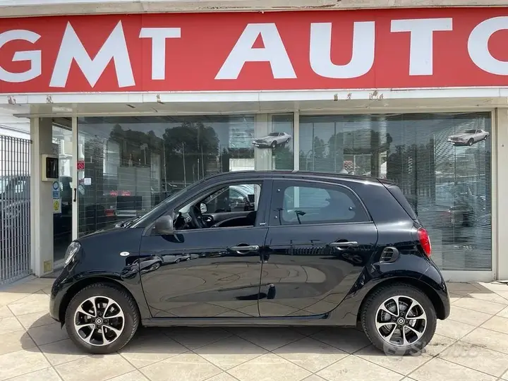 Smart Forfour 2018 photo 2