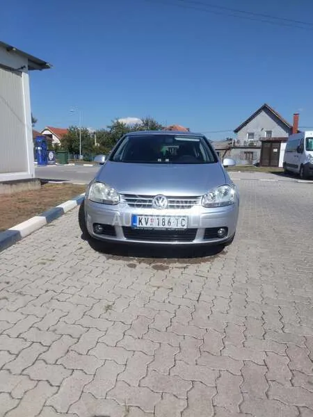 Volkswagen Golf 5 2008 photo 3