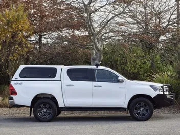 Toyota Hilux 2023 photo 4