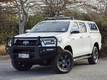 Toyota Hilux 2023 photo 2