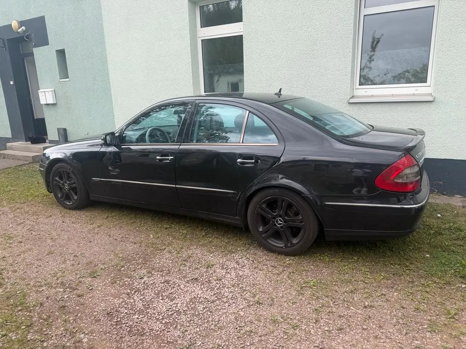 Mercedes-Benz E280
