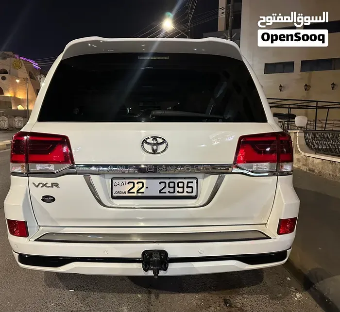 Toyota Land Cruiser 2016 photo 2