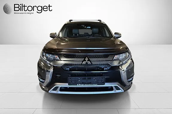 Mitsubishi Outlander 2019 photo 2