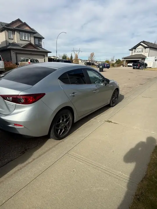 Mazda 3 2018 photo 3