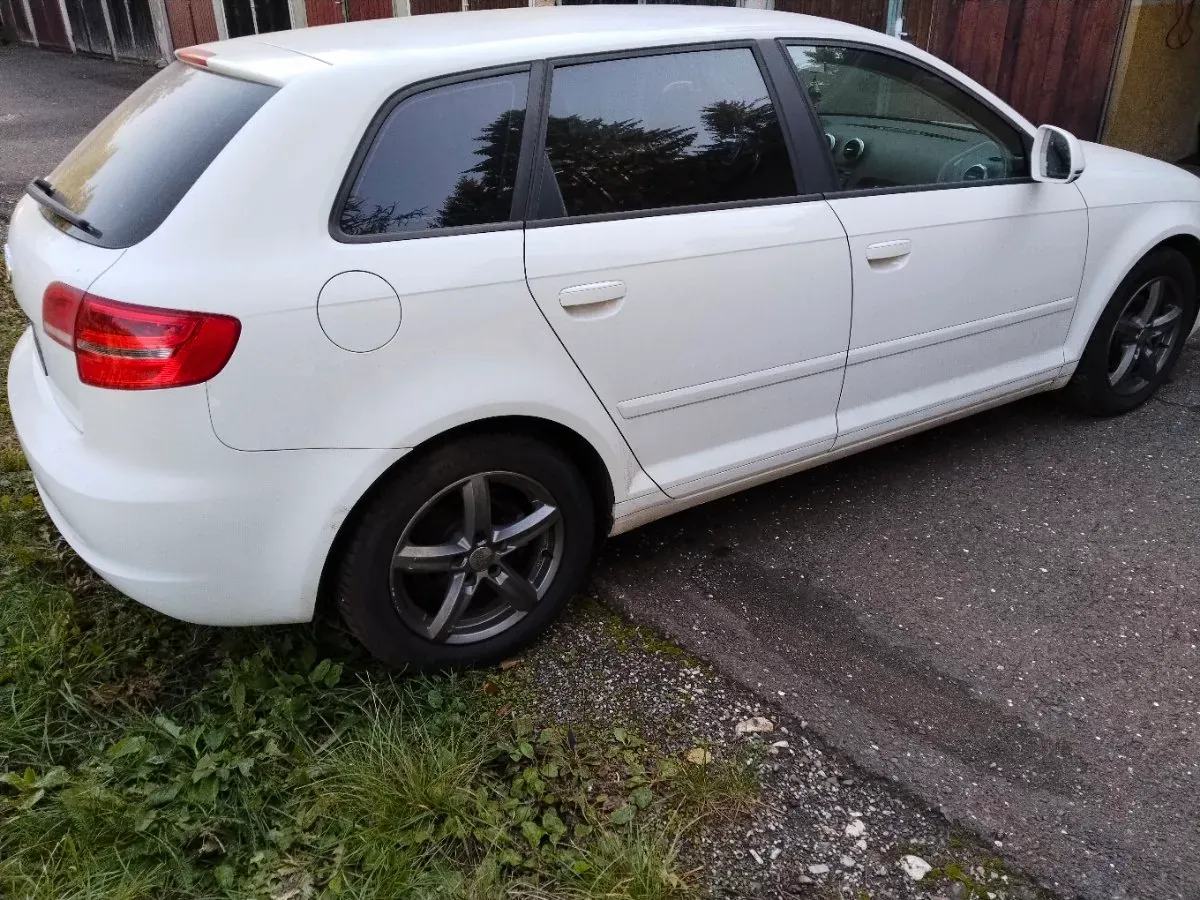 Audi A3 2010 photo 3