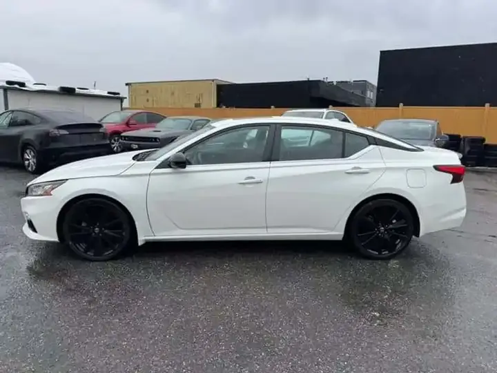 Nissan Altima 2022 photo 3
